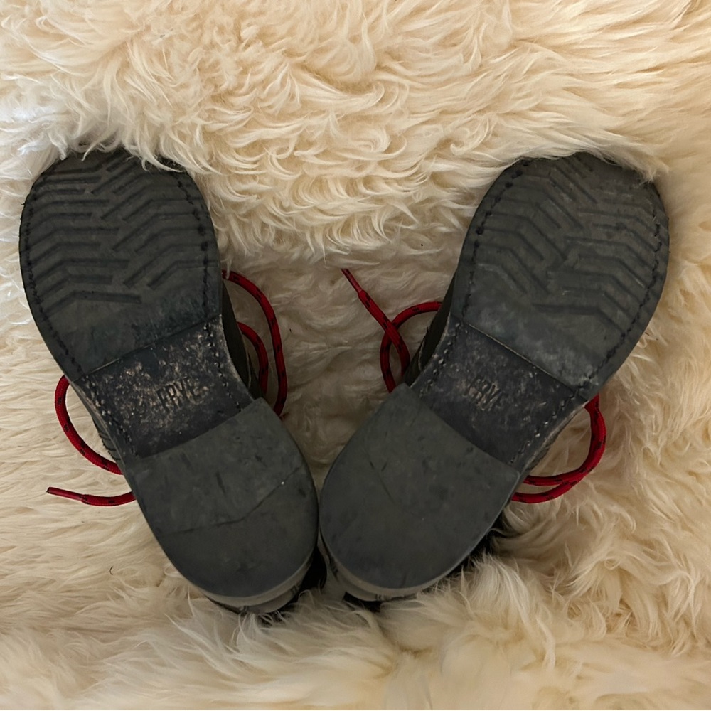 FRYE AND CO. Black Leather Combat Boots with Red Laces - Picture 6 of 8